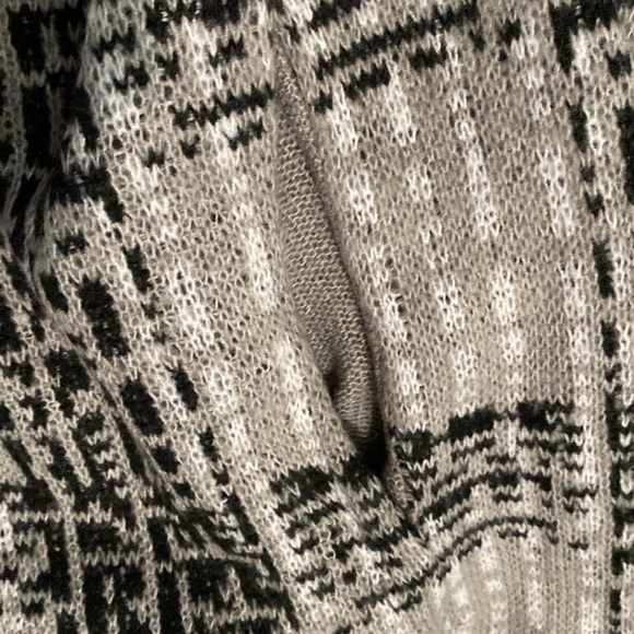 Kempson Sweater Cardigan, Black, Grey & White Plaid w/ Front Button Pockets, M - Picture 8 of 9